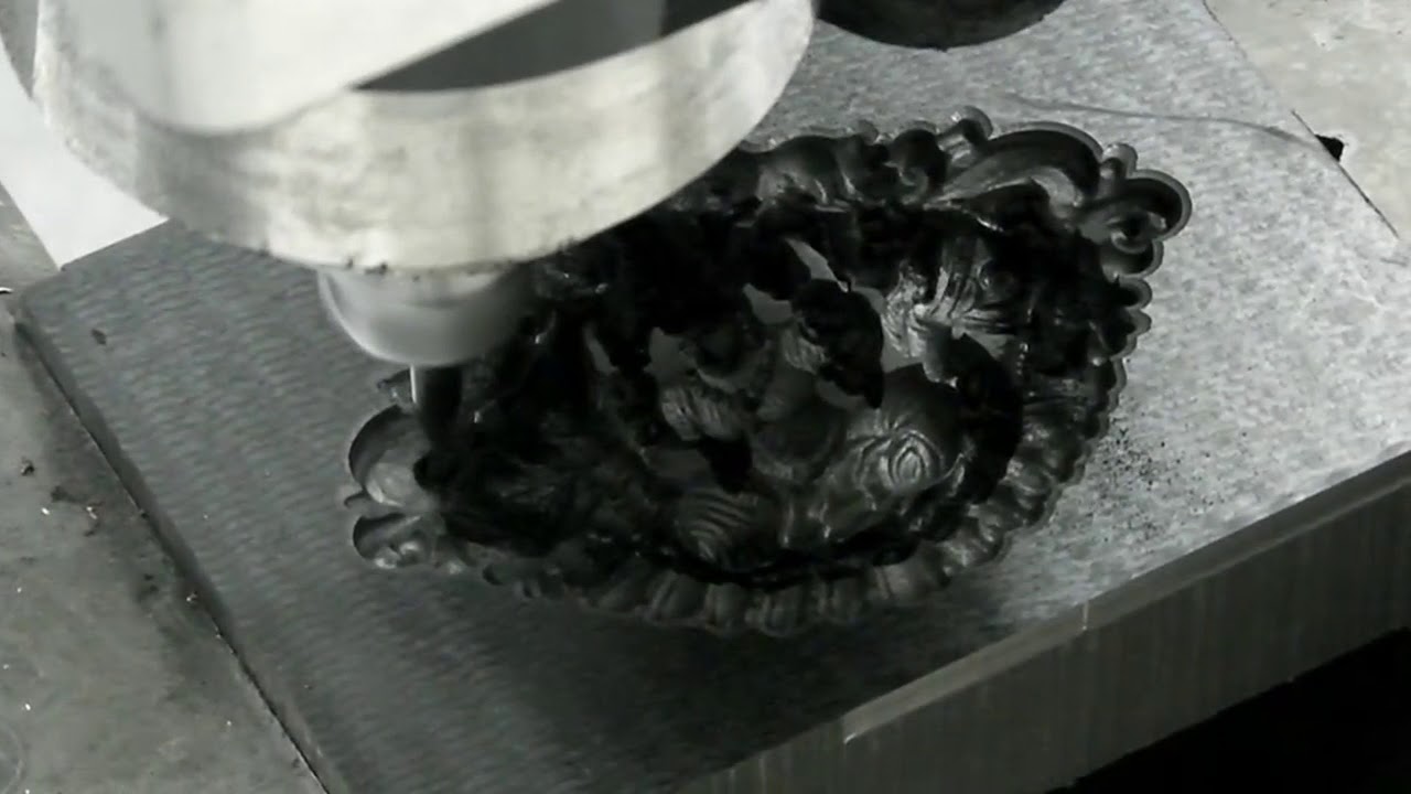 用于工藝品和模具制造的數(shù)控金屬雕刻機