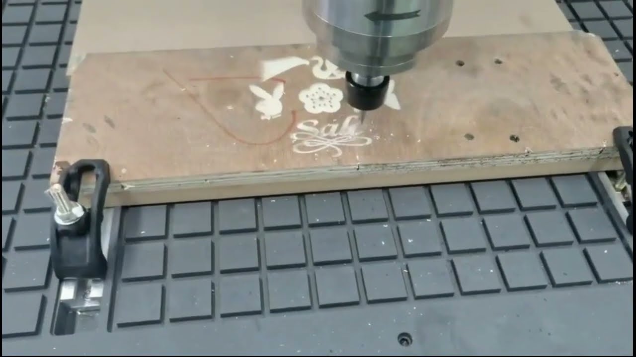 經(jīng)濟實惠的數(shù)控雕刻機出售 4x8 真空工作臺 經(jīng)濟實惠的數(shù)控雕刻機出售 4x8 真空工作臺
